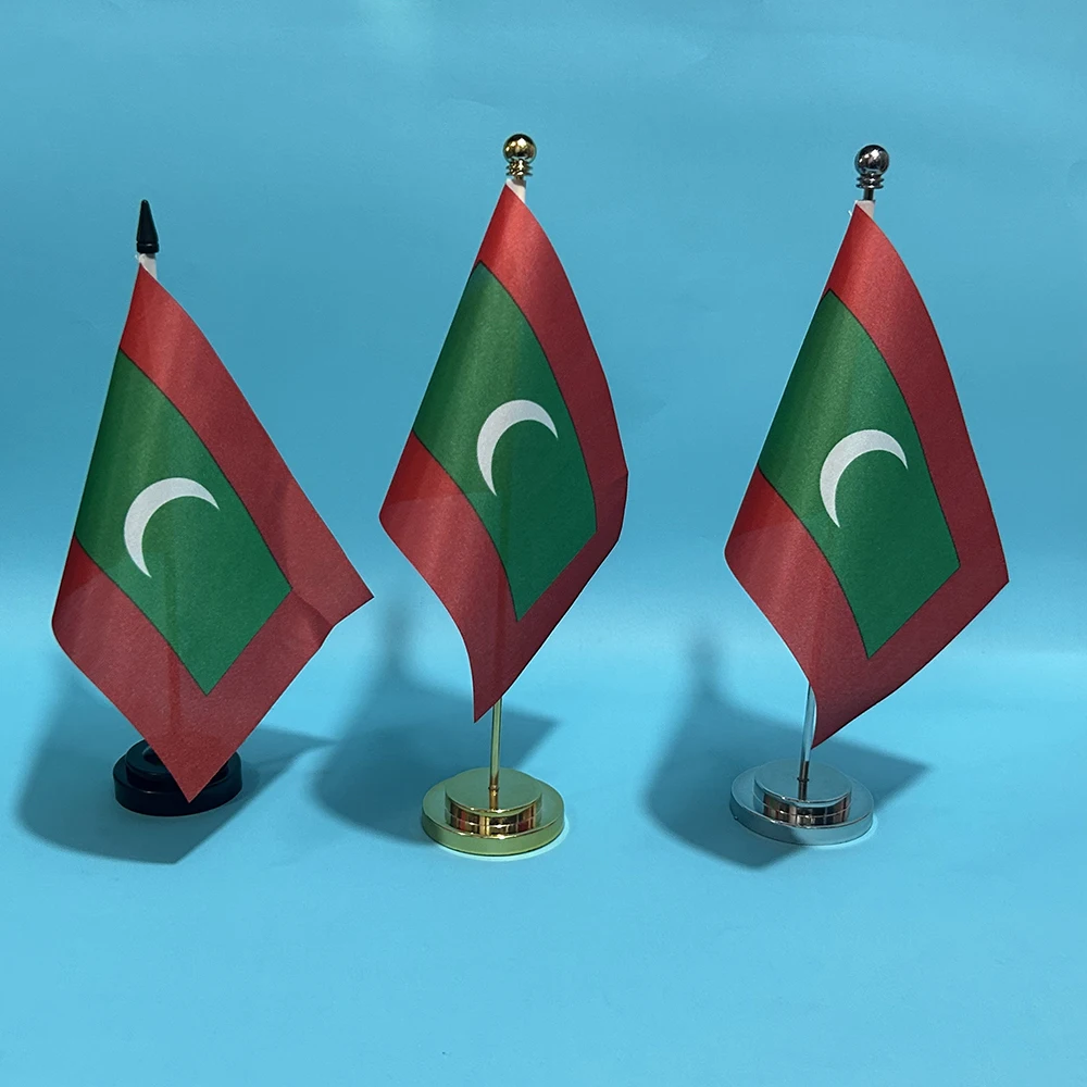 SKY FLAG Office Desk Flag of Maldives Flag 14x21cm Polyester Maldives Flag National Flag Country Banner Desk Ornaments Flags