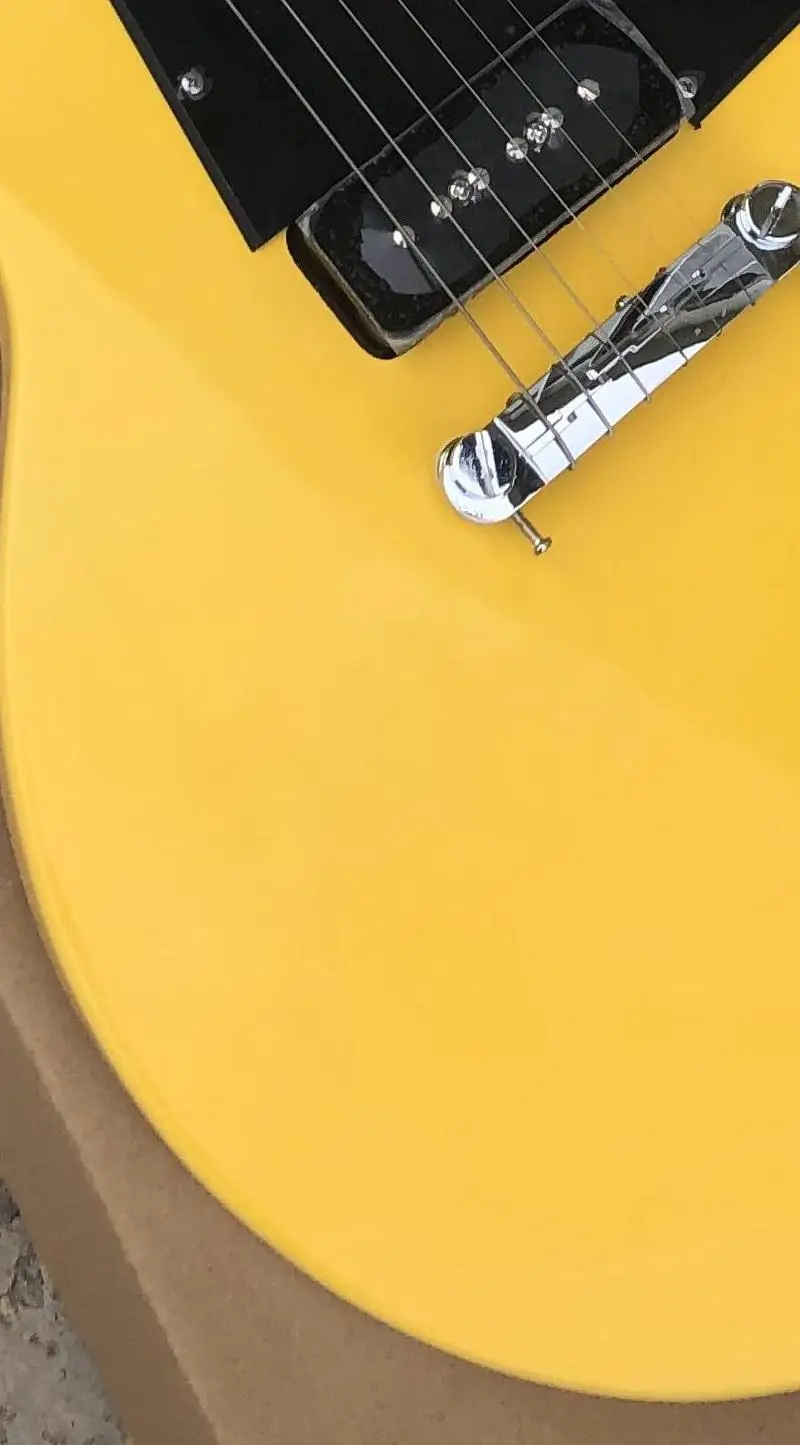 Electric Guitar with Two P90 Pickups, Vintage Knob, Serial Number, Yellow Mohogany Neck, Electric Guitars, High Quality Replica