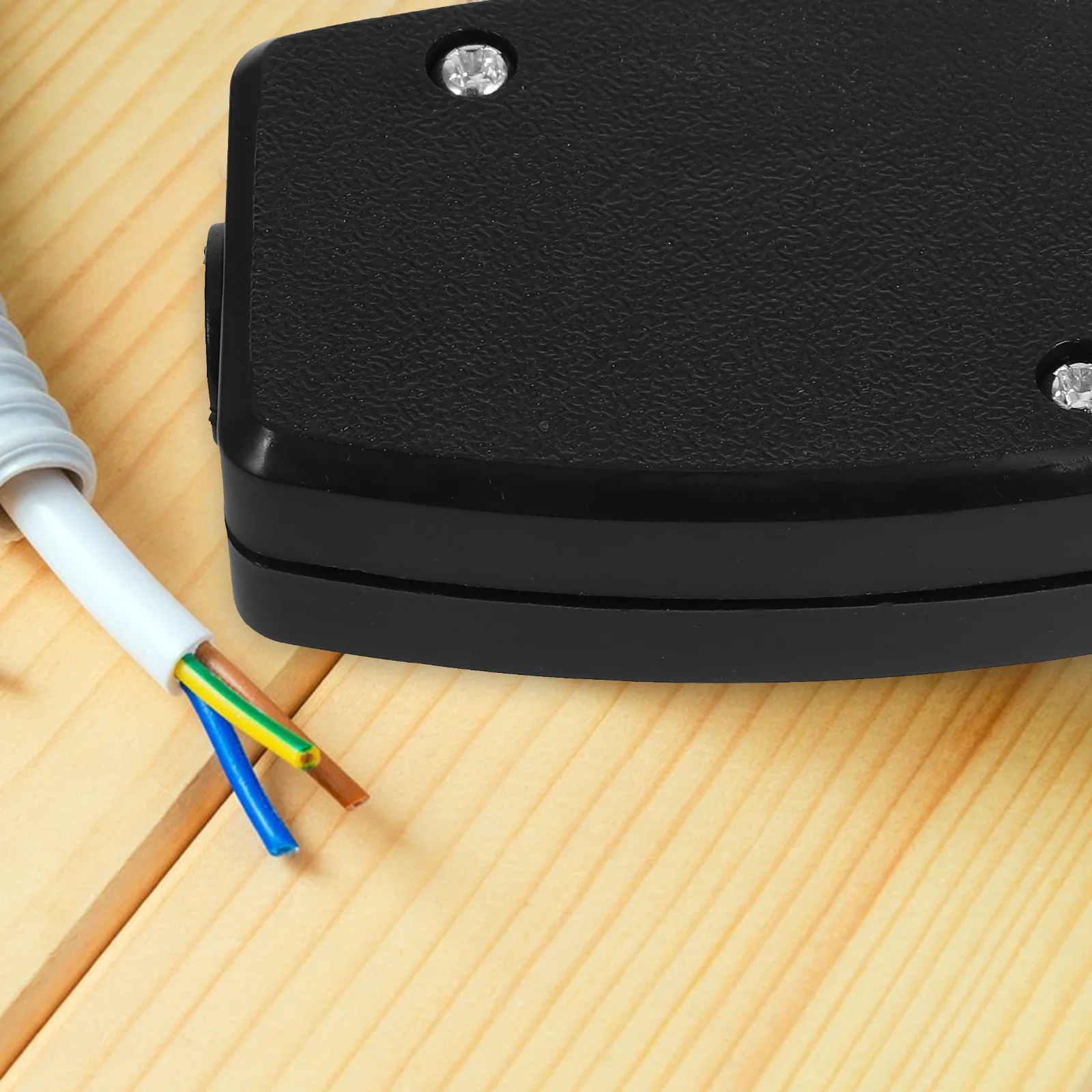 

4pcs Junction Box Wire Connectors Crimp 703 Terminal Wiring Cable Connector 13A 250V Black Sturdy Multifunctional Practical