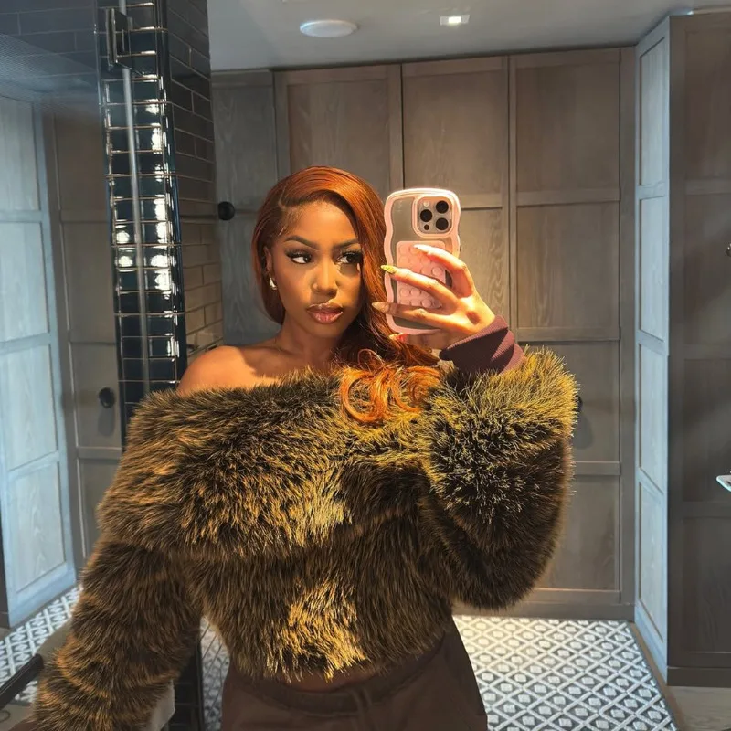 

2025 Fall Winter Faux Fur Pullover Jackets Women Fashion Lapel Skew Collar Off Shoulder Long Sleeve Coats Warm Furry Crop Tops