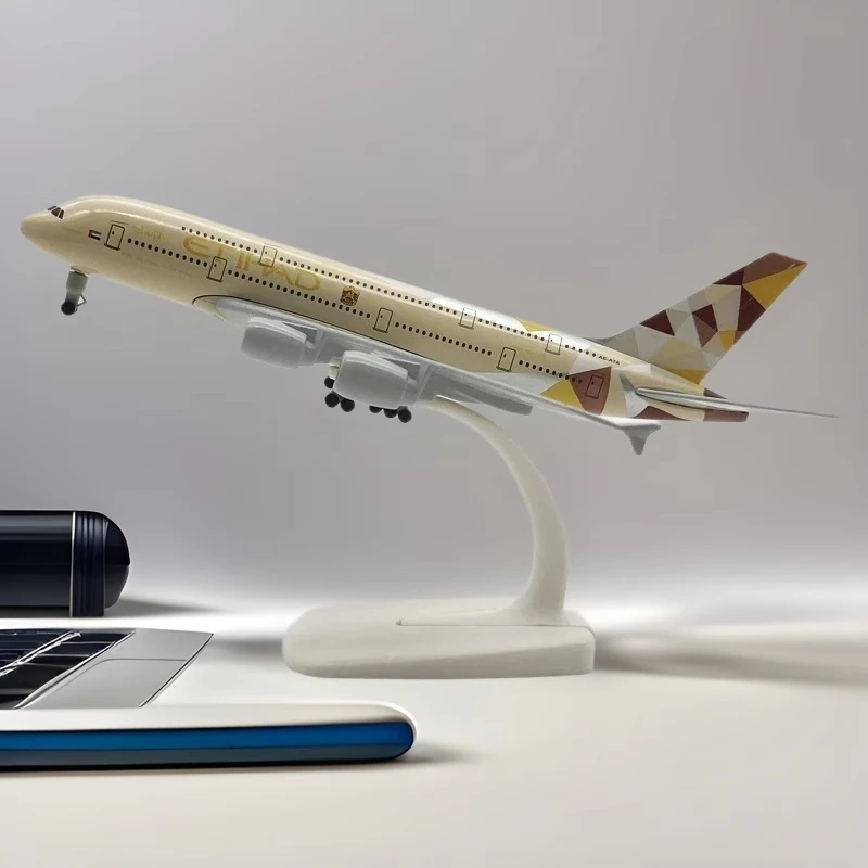 1/400 مقياس A380 الخطوط الجوية الاتحادية نموذج طائرة 20 سنتيمتر سبيكة معدنية دييكاست طائرة مع عجلات جمع عرض المنزل أو هدية