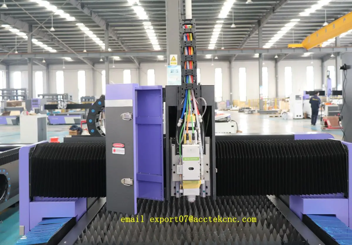 1000 ワット 2000 ワット 3000 ワット 4000 ワット CNC 金属鋼炭素鋼ファイバーレーザー切断機