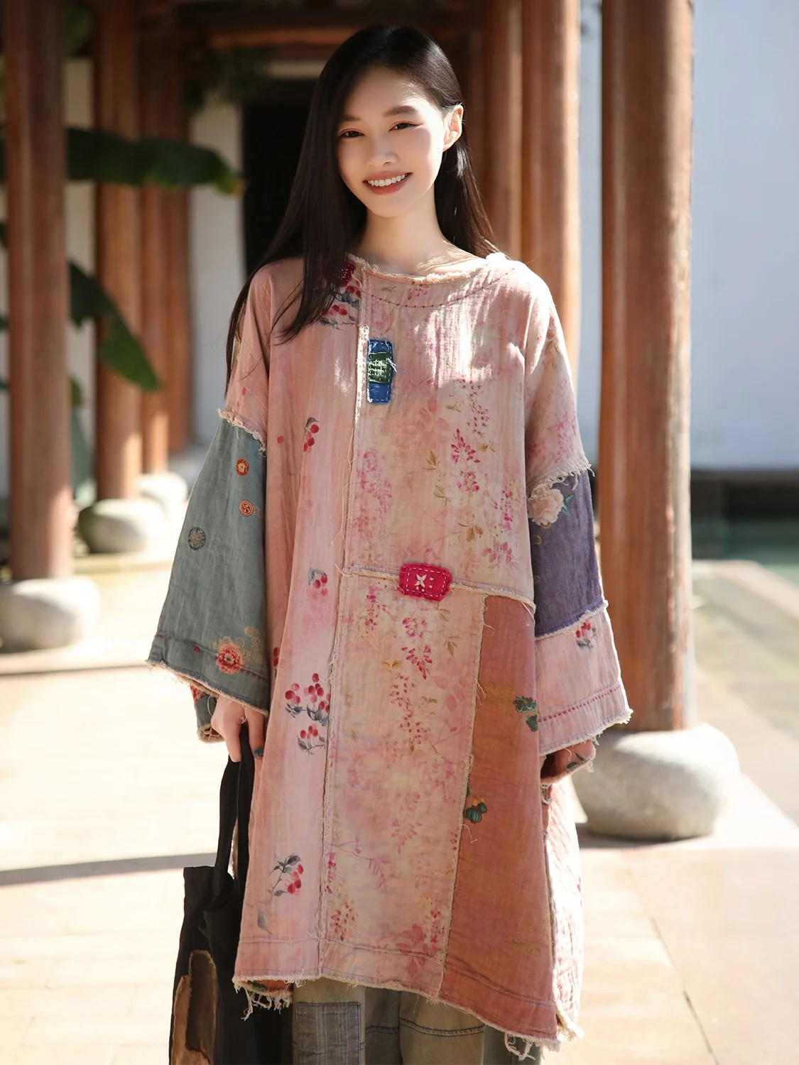 

Retro Washed Cotton Patchwork Top Women's T-shirt Ethnic Style Print Frayed Vintage Cotton Long Sleeve round Neck Mid-Le...