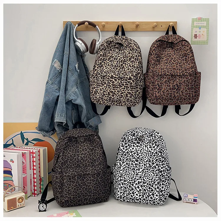 

Nylon fabric lightweight student schoolbag, retro leopard print backpack, lightweight travel computer backpack
