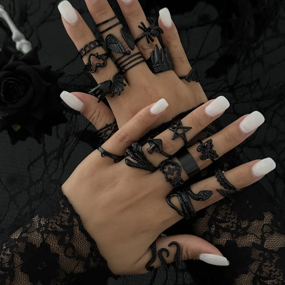 

SHIXIN 20Pcs/Set Gothic Bat Spider Snake Open Ring for Women Retro Geometric Irregular Cross Wide Knuckle Ring Halloween Jewelry