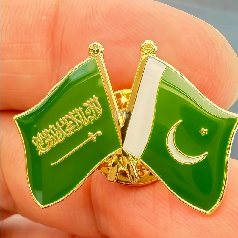 Saudi Arabia & Pakistan Flag Metal Soft Enamel Lapel Badge Pins Brooches