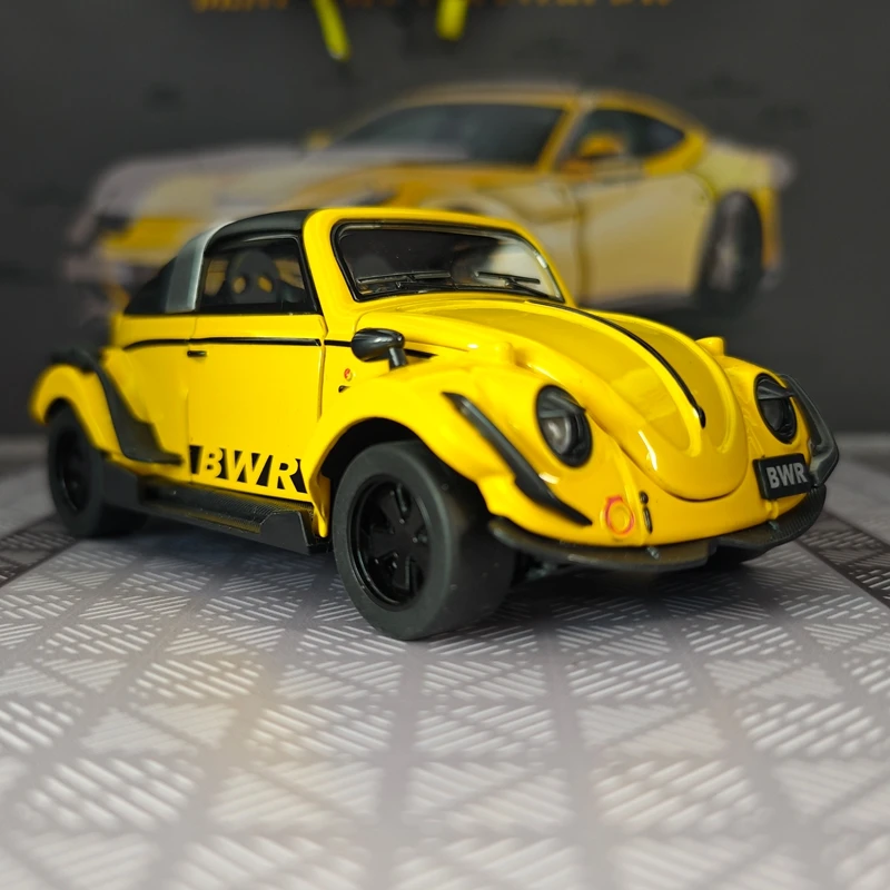 modelo-de-carro-em-liga-metalica-volkswagen-beetle-modificado-em-escala-1-32-com-portas-que-abrem-dos-dois-lados-com-som-e-luzes