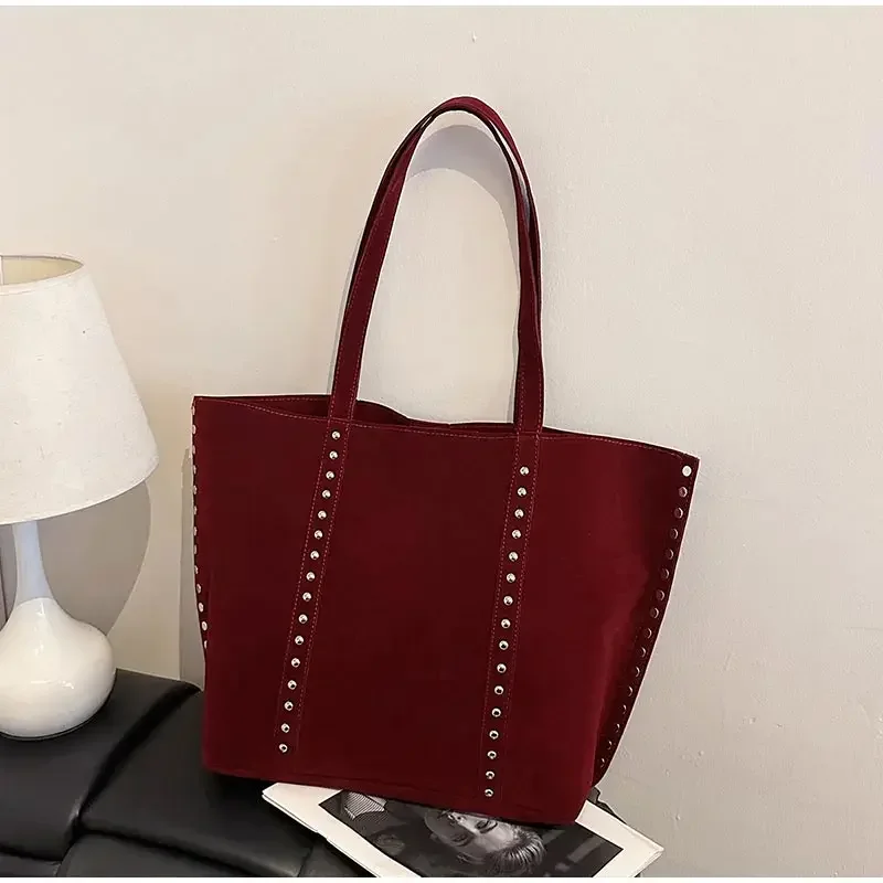 Y2kn Frauen Niet Tote Tasche Herbst Und Winter Neue Vielseitige Casual Schulter Unterarm Tasche Marke Designer Mode Einfache Handtasche – Detail 10