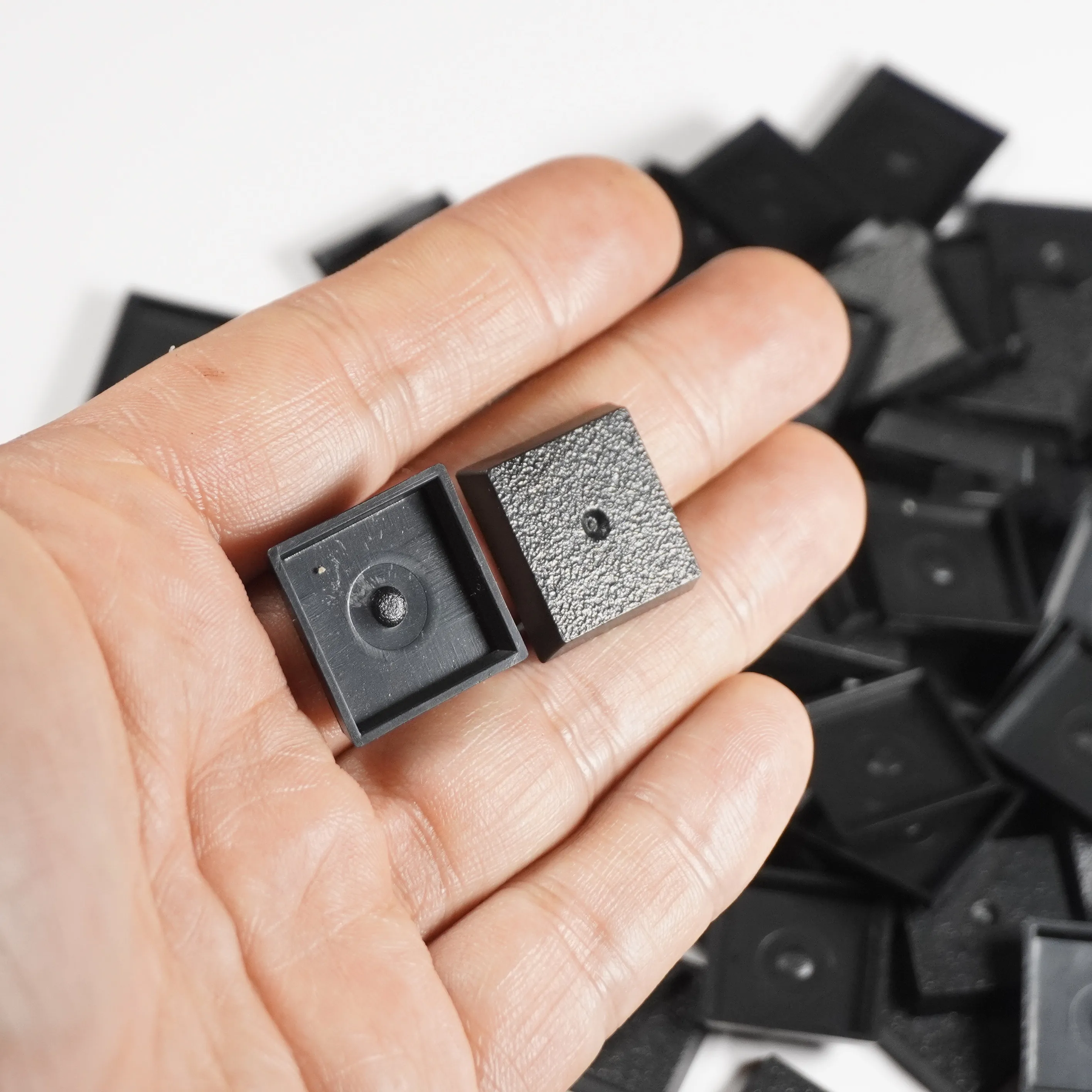 Immagine 6: Basi quadrate da 20 mm realizzate in plastica per basi per giochi da tavolo per WH