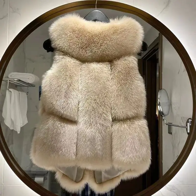 2023 Women Autumn Winter New Imitation Fox Fur Vest Female Short Slim Vest Jackets Ladies Faux Fur Warm Sleeveless Coats Y458