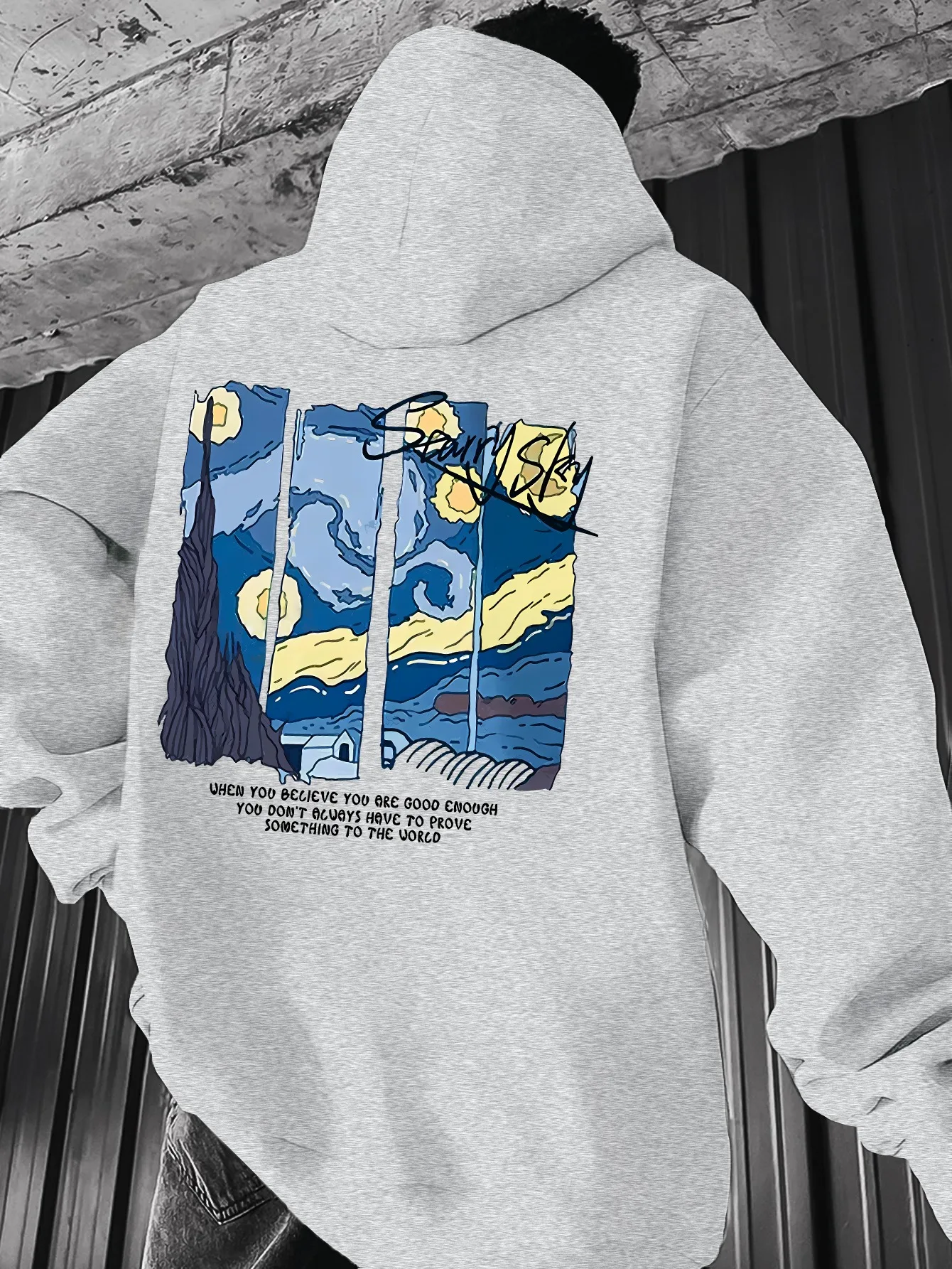 Men's artistic floral printed hooded sweatshirt, with a retro and fashionable style, suitable for wearing in autumn and winter.