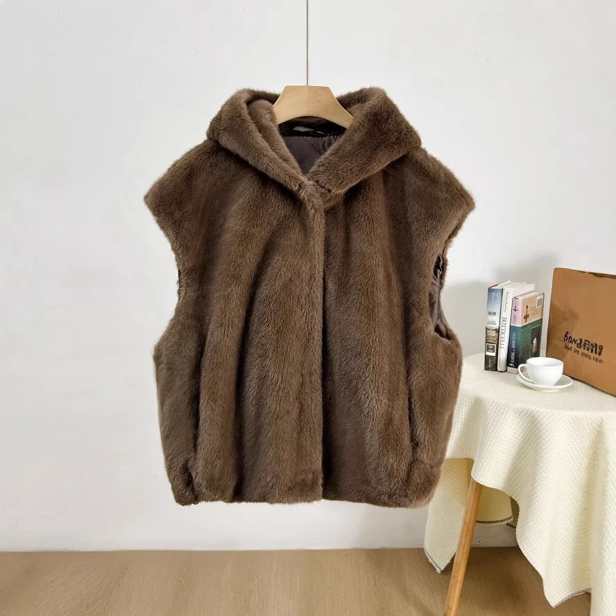 

Women Faux Fur Vest Outwear 2025 New Short Hooded Outerwear Faux Mink Button Down Vest Fashionable Versatile Sleeveless Coat