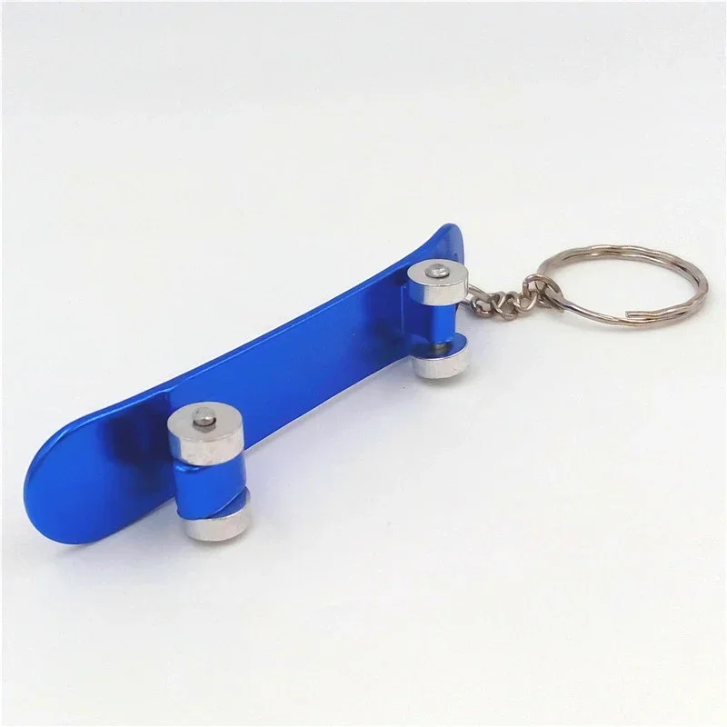 1Pcs Multifunction Openner Adorable Skateboard Metal Bottle Outdoor EDC Opener Keychain Keyring Beer Bar Tool Xmas