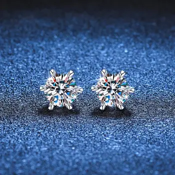 8 最佳銷售 莫桑石螺絲耳釘 - №3