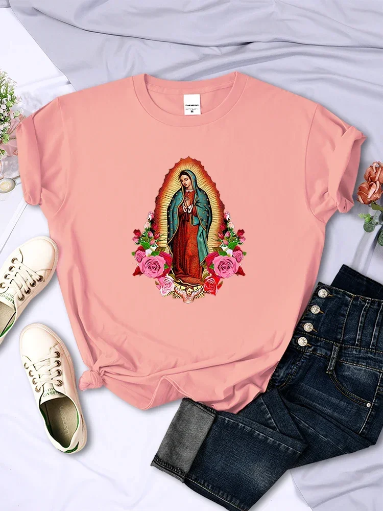 

Our Lady of Guadalupe Womens Tee Clothing Street Creativity Tops Hip Hop Fashion Short Sleeve Breathable Casual Women T-Shirts