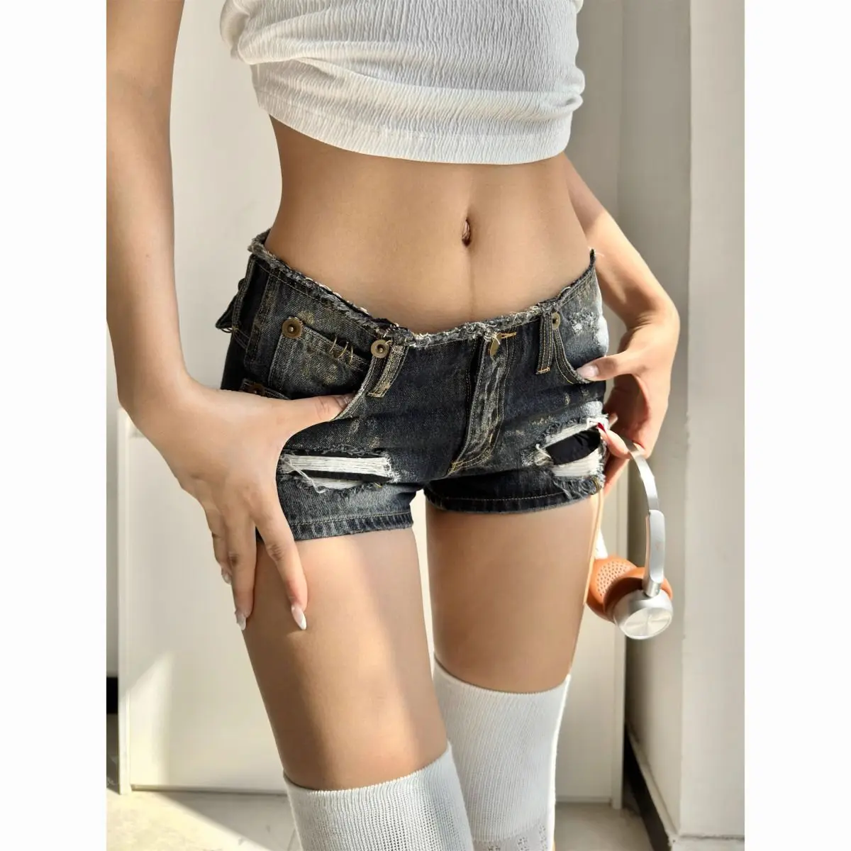 Summer Women Dark Academia 2000s Kpop Japanese Gyaru Hole Jean Shorts Ripped Denim Hot Pants Y2k Streetwear Harajuku E-girl Sexy