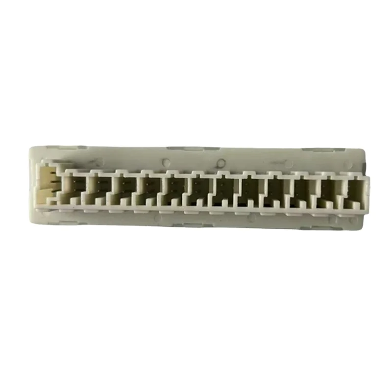 

Автомобильный блок предохранителей 68140647AA для Chrysler 200 300 Jeep Grand Cherokee Wrangler Dodge Challenger Ram