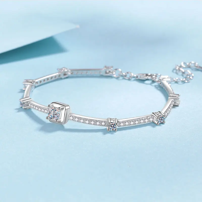 Women's 1.88ct Moissanite Geometric Square Style Bracelet Light Luxury Simple Design PT950 Platinum Unique Creative Jewelry Acce