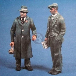 1:35 Resin Assembled Model Scene Layout Model 2 Figures Are Unpainted New