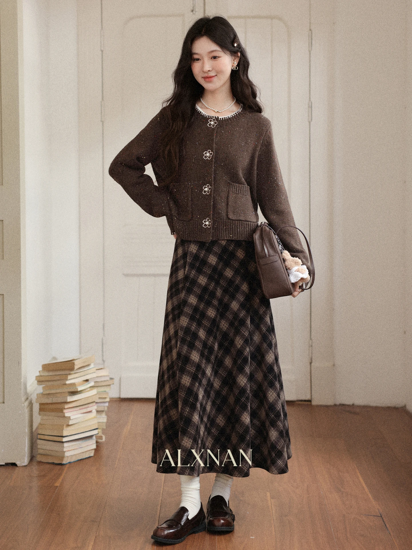 

Brown round Ne Wild Flower Sweater Women's Base Layer Top Slimming Autumn Winter Faion Commute Sle Embroidered Long Sve