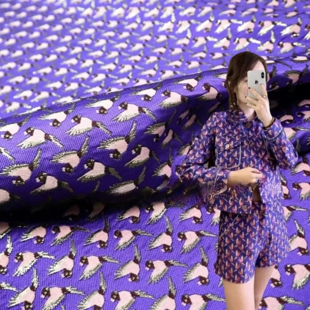 

Gold Silk Yarn-dyed Jacquard Fabric Asuka Collection Embossed Dress Blazer Fashion Cloth European Brand Design Sewing Wholesale