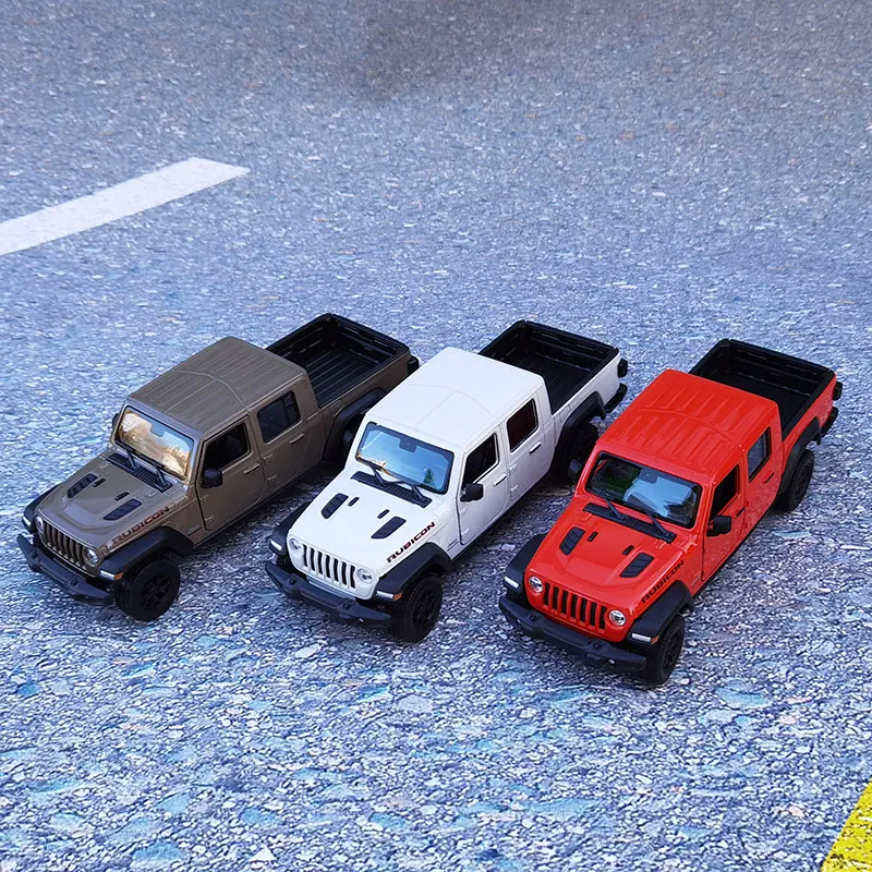 Welly Diecast 1/27 Scale Jeep 2020 Gladiator Pickup Alloy Car Model Off-road Vehicle Play Vehicles Toys for Boys Original Box