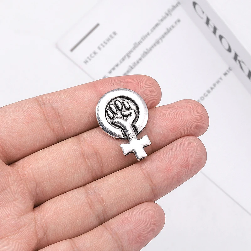 Women Power Pins Custom Silver Color Fist Brooches Girls Support Girls Lapel Badges Feminism Feminist Jewelry Gift for Friends
