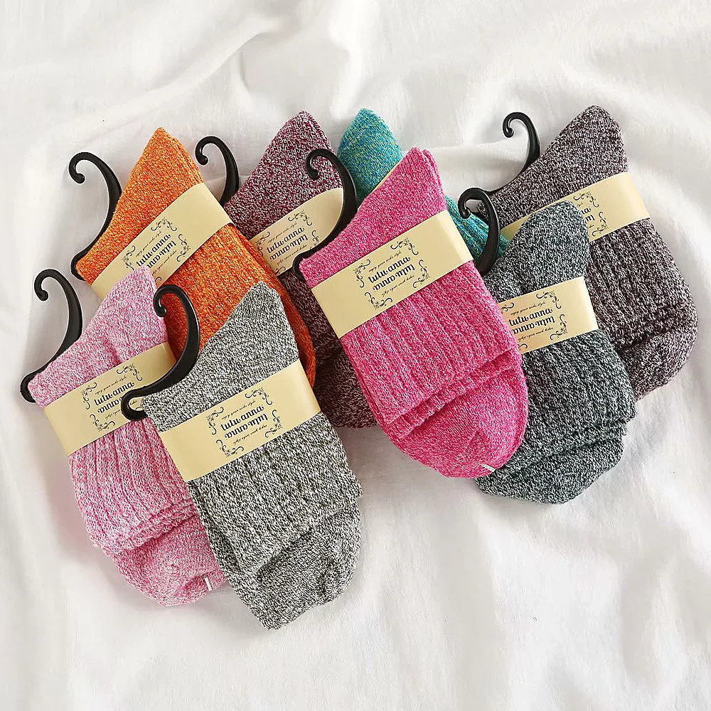 

5 Pairs Women's Socks Set Thick Japanese Shiny Fashionable Versatile Simple Casual Middle Tube Socks Warm Comfortable Wool Socks