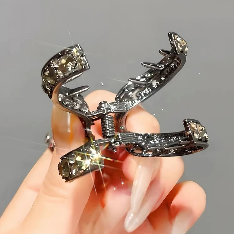 1pc Half Marubo Head Tie Hair Clip Women\'s Super Flash Large Water Diamond High Horsetail V-shaped Medium Grab Clip