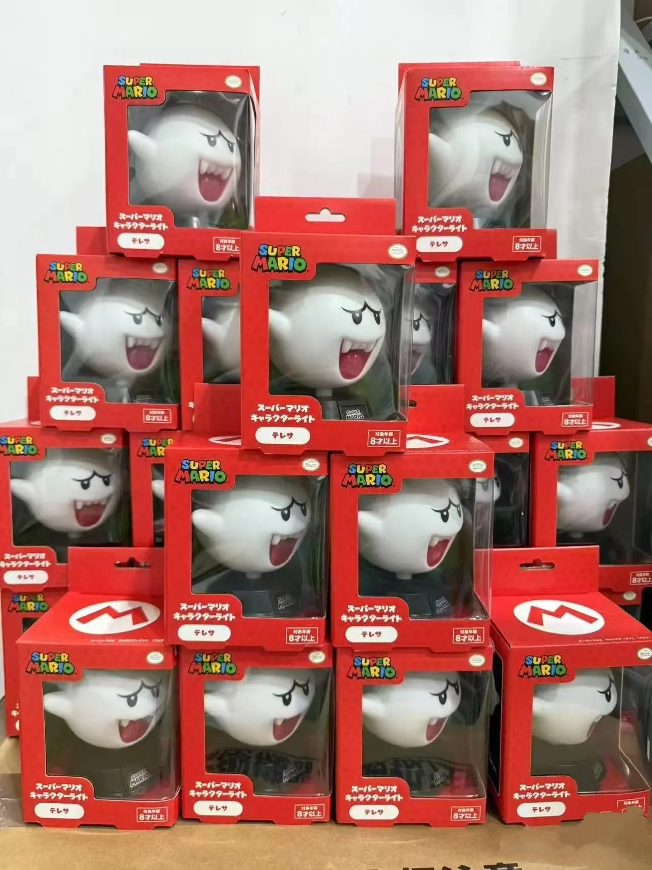 متجر ARTSWIFT ماريو LED Light Boo الشكل النسخة الآسيوية الأصلية منطقة مجانية جمع هدية عيد الميلاد للأطفال والنساء