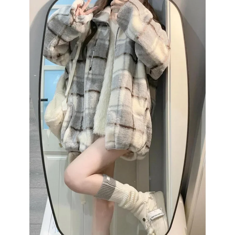 เสื้อโค้ทลายตารางสไตล์ฝรั่งเศสย้อนยุคทำจากขนแกะเทียมสำหรับผู้หญิง เสื้อคลุมคาร์ดิแกนลำลองสำหรับฤดูหนาวสำหรับผู้หญิง