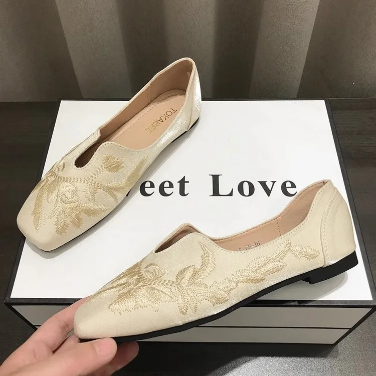 Low Heel Square Toe Lace-up Cuff Square Heel Shoes for Women 2024 Hot Sale Summer High Quality Embroidery Classics Ladies Shoes