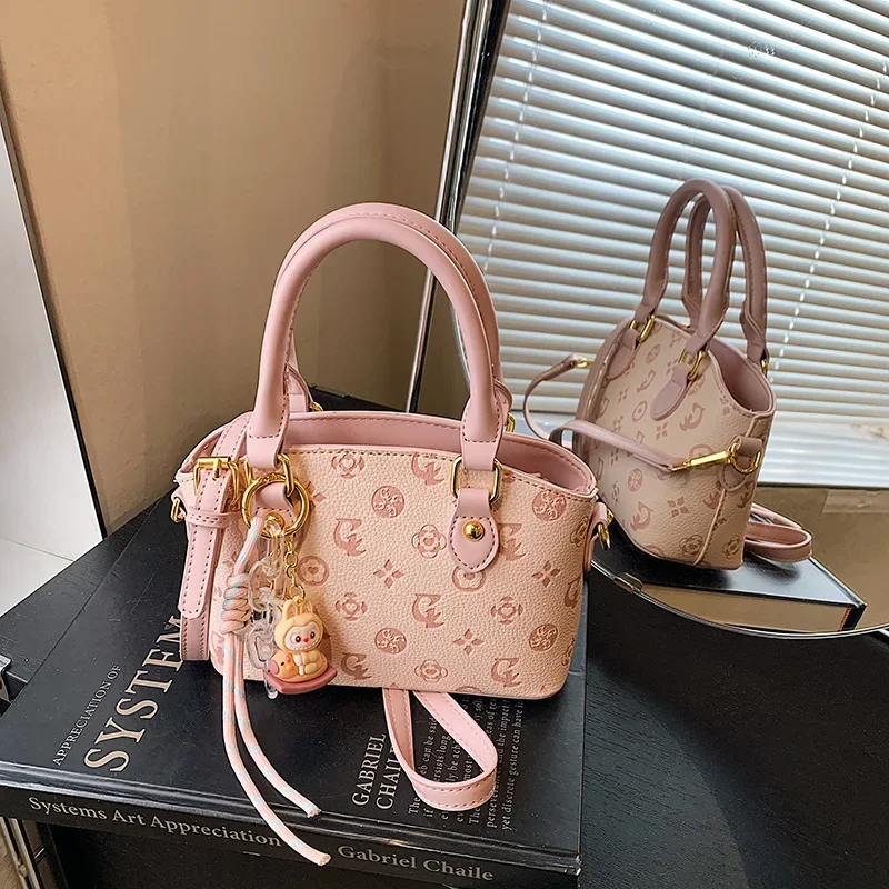 ​2025 Monogram Shoulder Bag, Vintage Pebble Grain Crossbody Purse Lightweight & Adjustable, Large Capacity Tote for Women Work