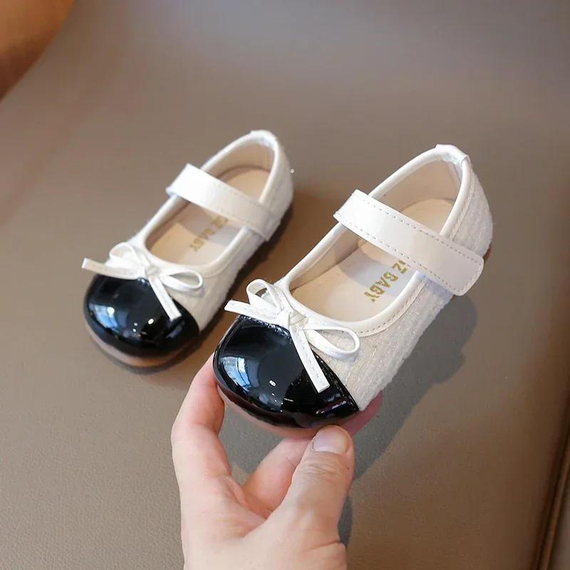 

Туфли из искусственной кожи для маленьких девочек, весенне-осенние новые детские туфли принцессы Мэри Джейн на мягкой подошве, модные детские лоферы на одинарной плоской подошве, 21-30
