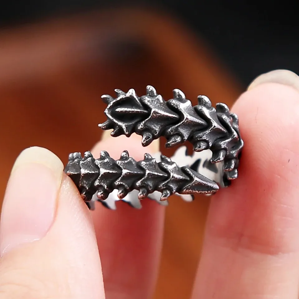 Vintage Black Stainless Steel Dragon Bone Rings For Men Women Hip Hop Punk Gothic Animal Skull Ring Biker Jewelry Gift Wholesale