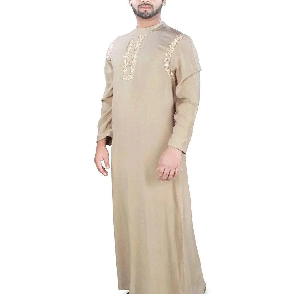 Moda Estate Autunno Abito musulmano da uomo nuovo Tinta unita ricamato Medio Oriente Musulmano a maniche lunghe Abiti per il commercio estero