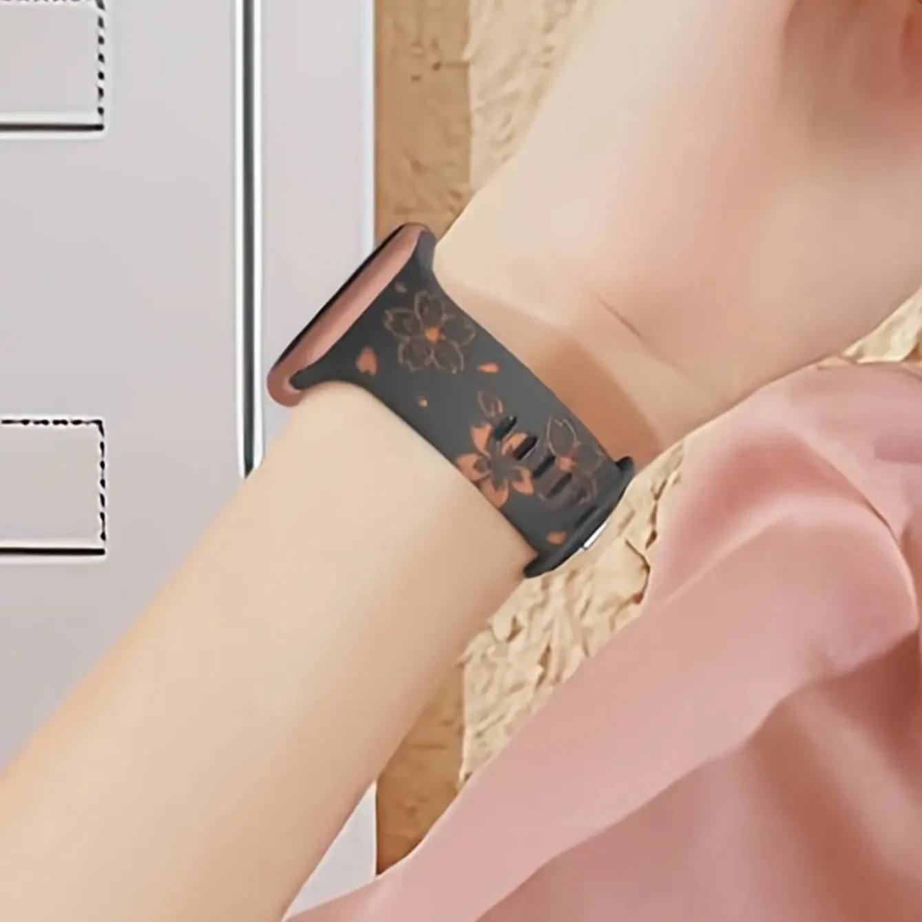 Silicone Loop Strap For Apple Watch Series 9 4 5 6 Se 7 8 3 2 1 Soft Bracelet for iWatch 38mm 40mm 41mm 42mm 44mm 45mm 49mm Band