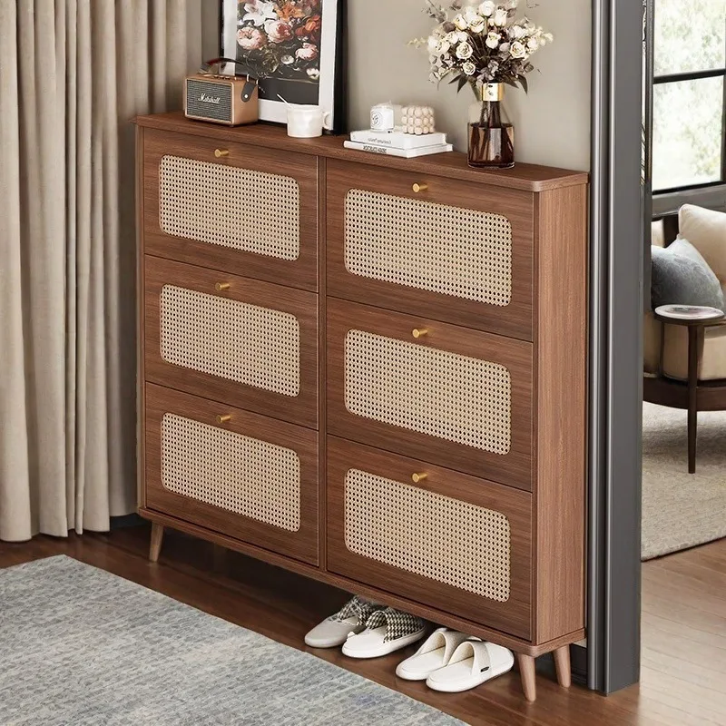 Scarpiera in rattan di noce in stile retrò, armadietto per la casa sulla porta