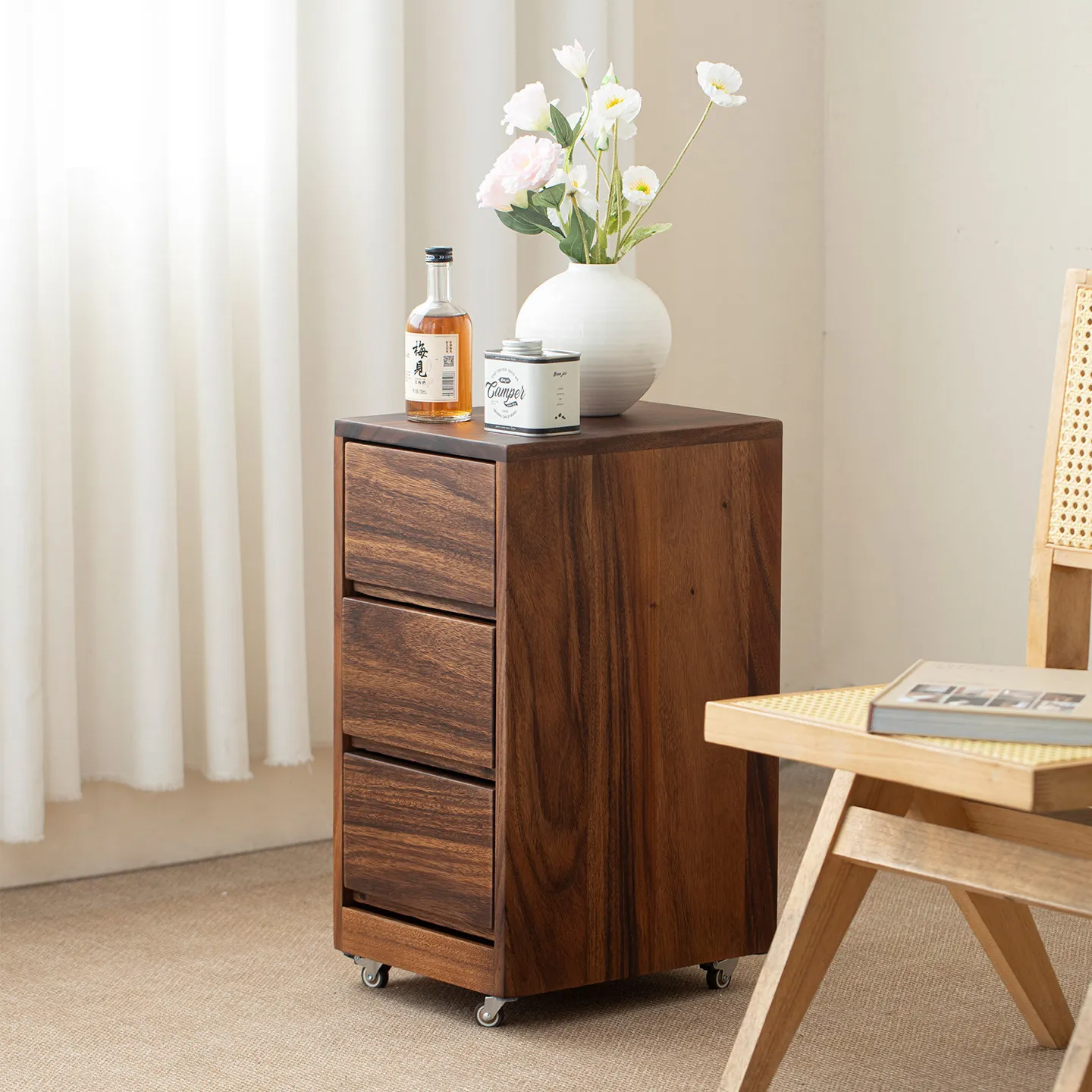 Walnut nine-chest cabinet bedroom living room storage cabinet countertop vase desk lamp storage drawer cabinet