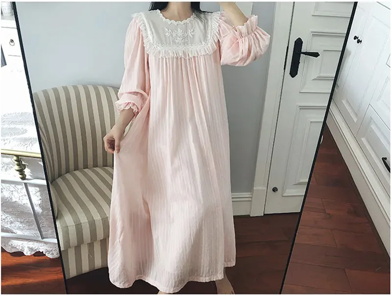 Women\'s Lolita Dress Pink Princess Sleepshirts Vintage Palace Style Embroidered Nightgowns.Victorian Nightdress Lounge Sleepwear