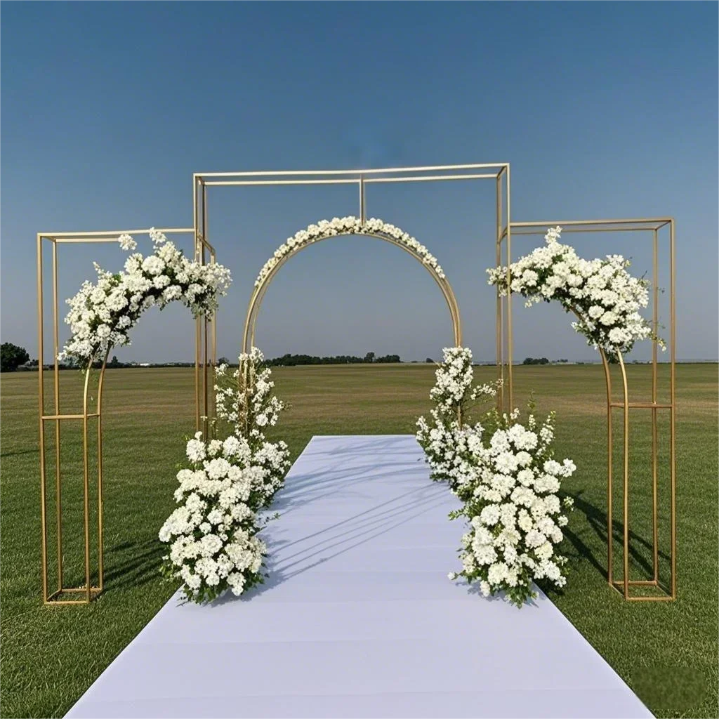 3-teiliges Set aus robusten, goldenen, geometrischen Hochzeitsbogenständern, 3D-Metall-Hintergrundrahmen für die Dekoration von Outdoor-Zeremonien – Detail 1