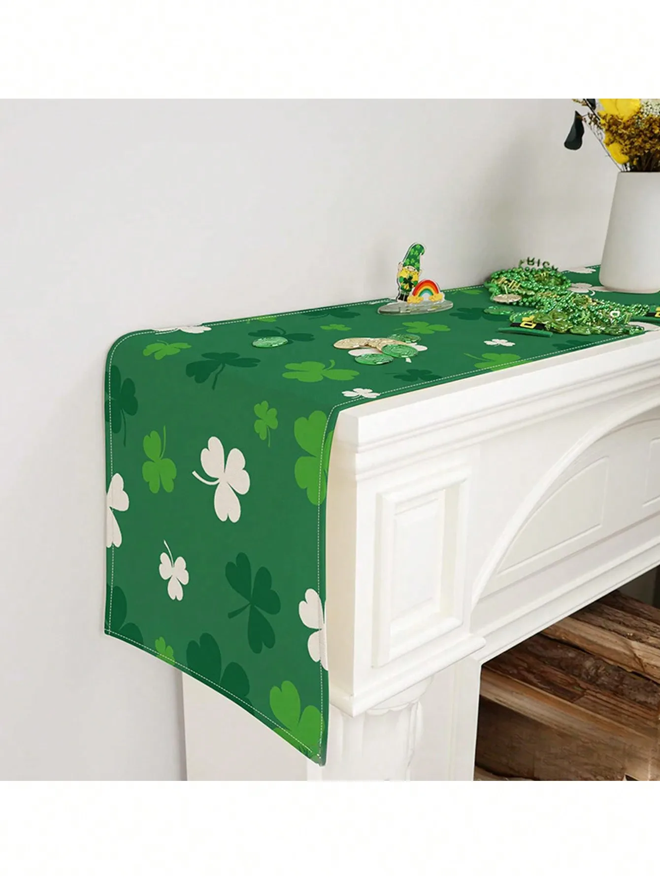 1PC Clover Table Flag Table Cloth 72 Inch Table Decoration Saudi National Day, Sacraments, Dining Table Decoration for Festival