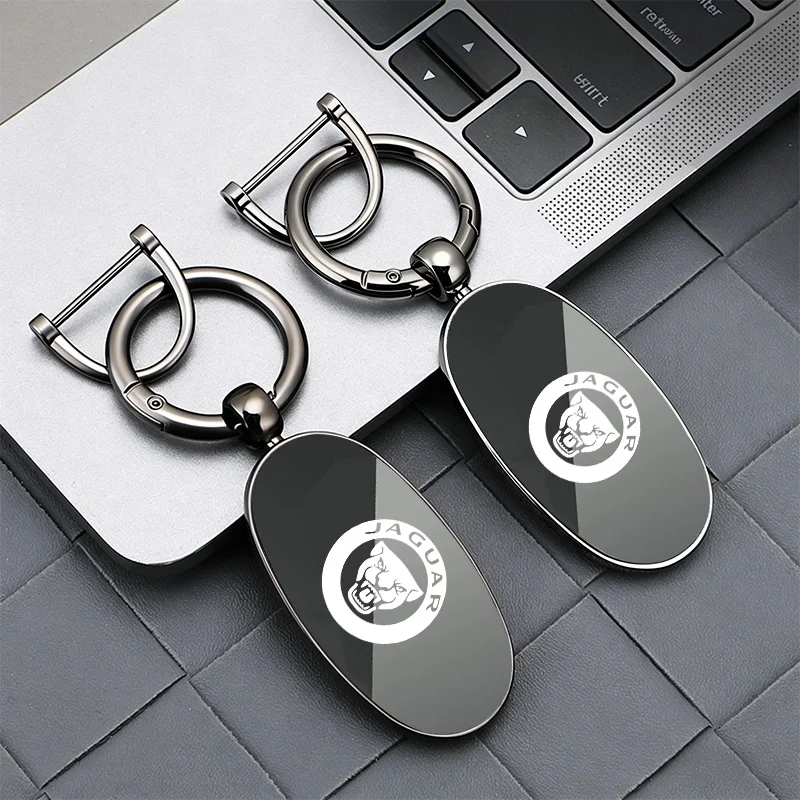 Jaguar Oval Metallnyckelring Svart Spegel - usage example