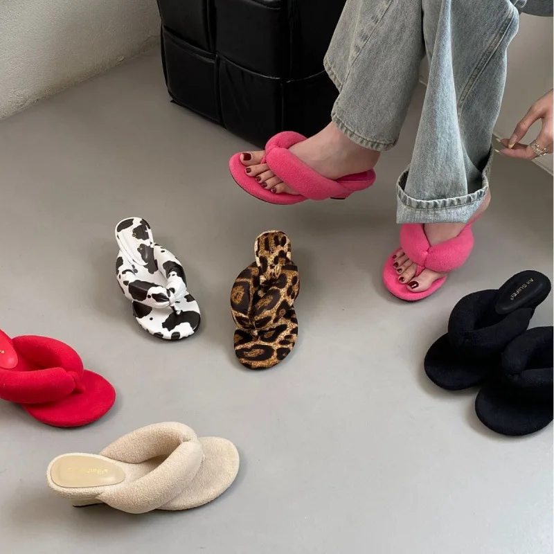 

2026 New Summer Women's Thong Flip Flops Wedge Heel High Heel Platform Thick Sole Sandals Casual Outdoor Daily Wear