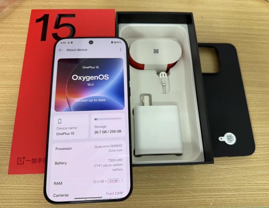 Unlocked OnePlus 15 Snapdragon 8 Elite Gen 5 6.78inch AMOLED 120Hz 50MP 7300Mah 120W Super Charger NFC OTA