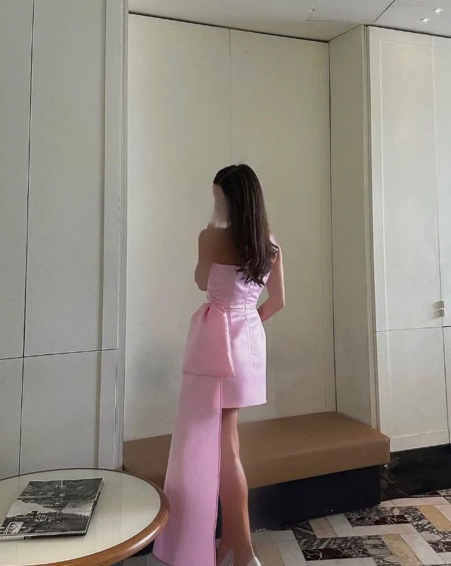 فستان بناتي وردي مخصص عالي الجودة فوق الركبة بدون حمالات وسحاب بدون أكمام للتجاعيد Abendkleid 2025 فساتين سهرة فاخرة