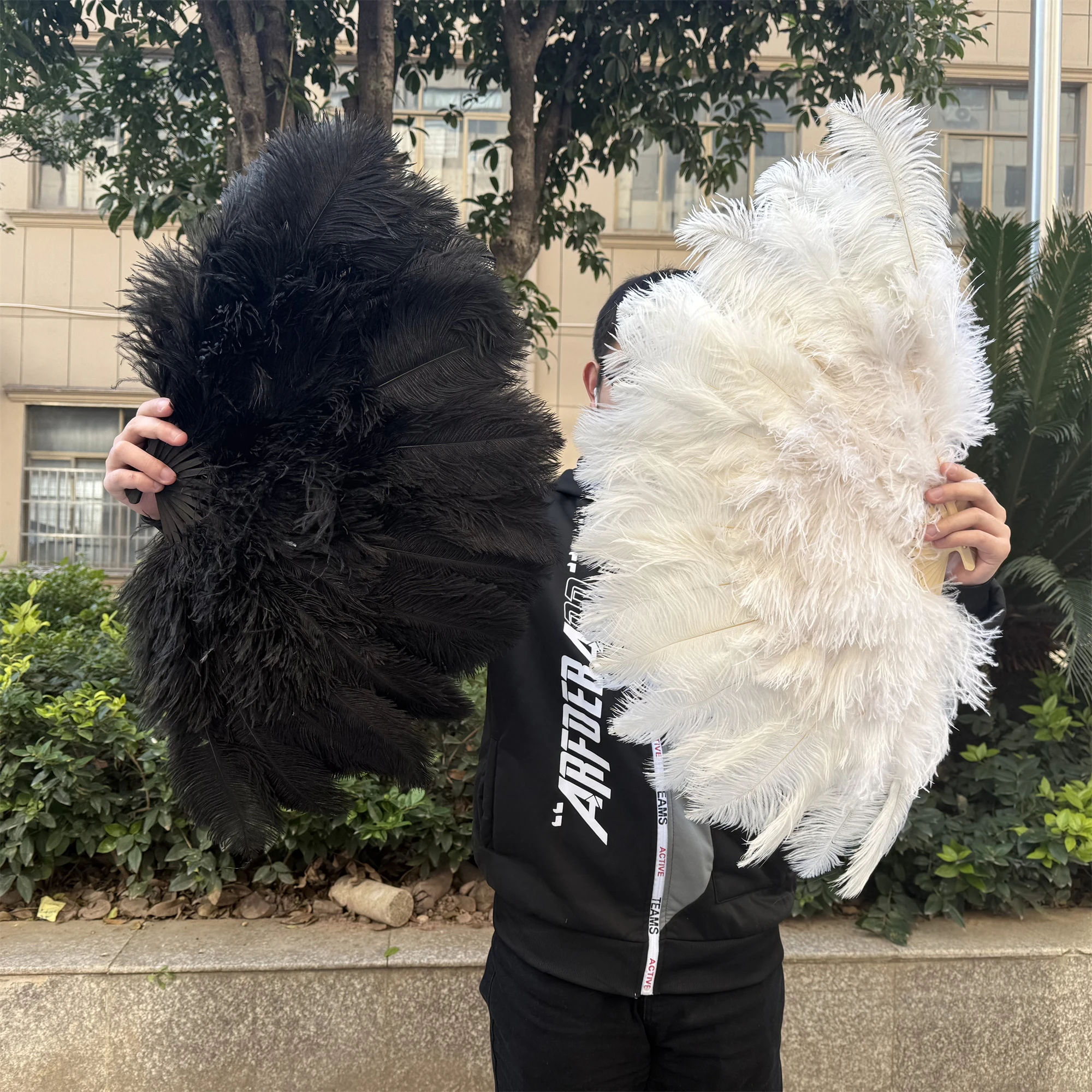 Natural White Ostrich Feather Fan 70CM 15Bone Dancer Holding Fan for Wedding Carnival Party Performance Accessories Plumas craft