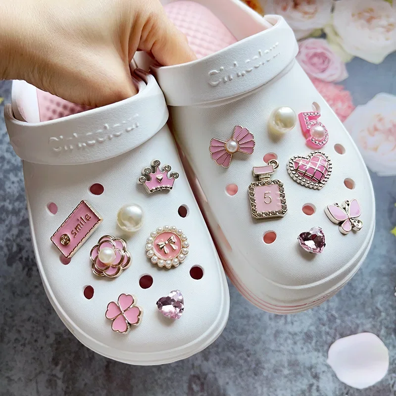 14Pcs New Creative DIY Shoe Flower Pink Shoe Charms Set Diamond Pearl Rhinestone Detachable Chain Buckle Girls Shoe Decoration