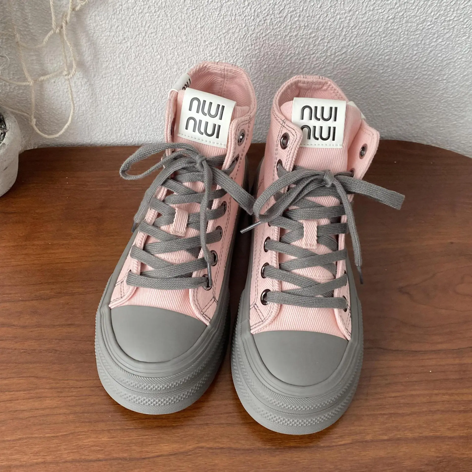 Quality Women Canvas Shoes High Top Thick Outsole Girls Students Canvas Short Boots Lace Up Pink Sneakers Middle Cut Soft Insole