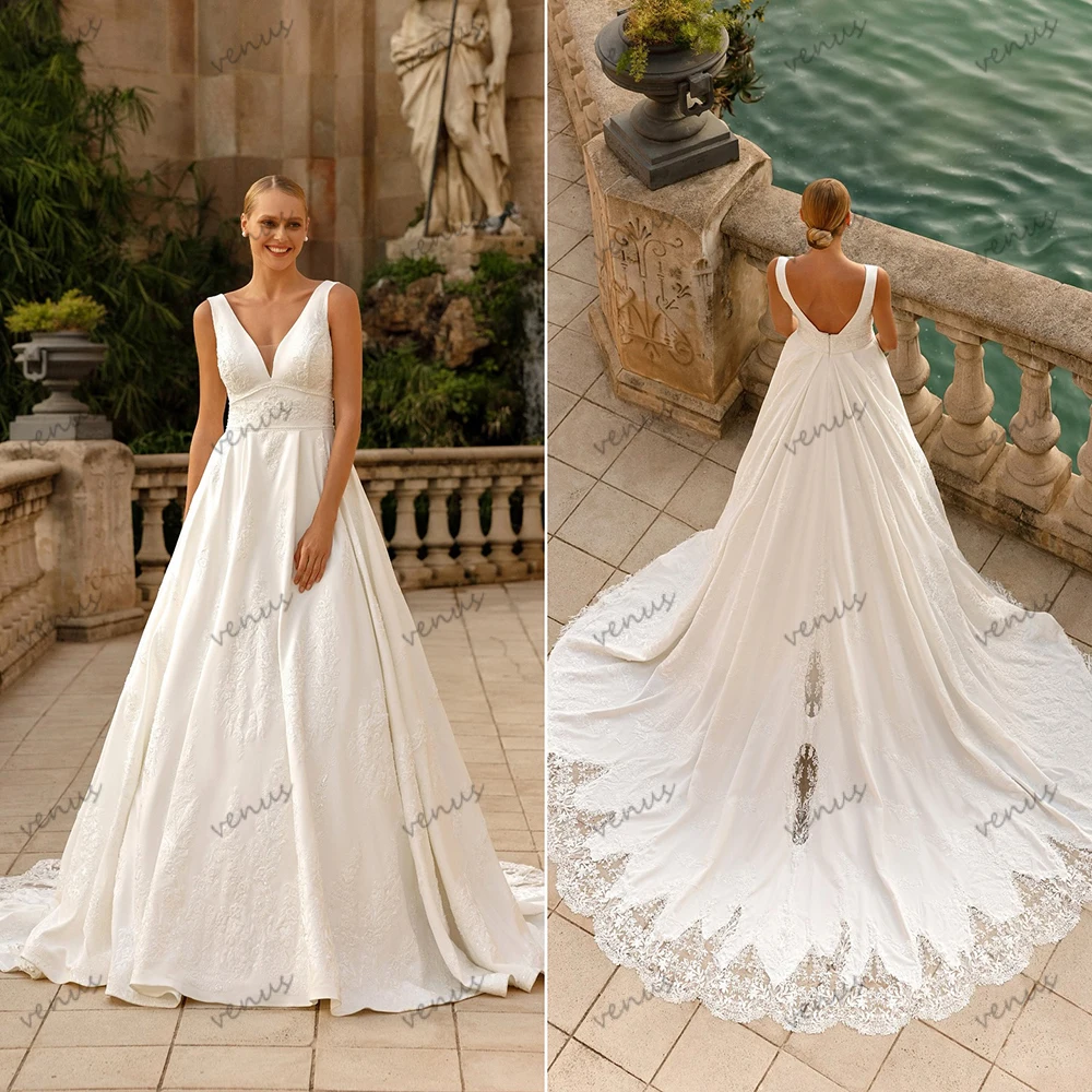 

Роскошные свадебные платья Атласные свадебные платья трапециевидной формы с кружевными аппликациями без рукавов и глубоким V-образным вырезом Халаты Vestidos De Novia по индивидуальному заказу 2025
